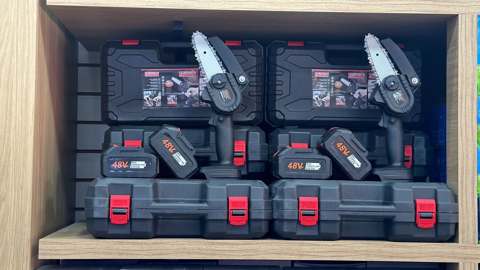 mini sierra eléctrica de cadena portátil doble bateria 48w mini sierra eléctrica de cadena portátil doble bateria 48w